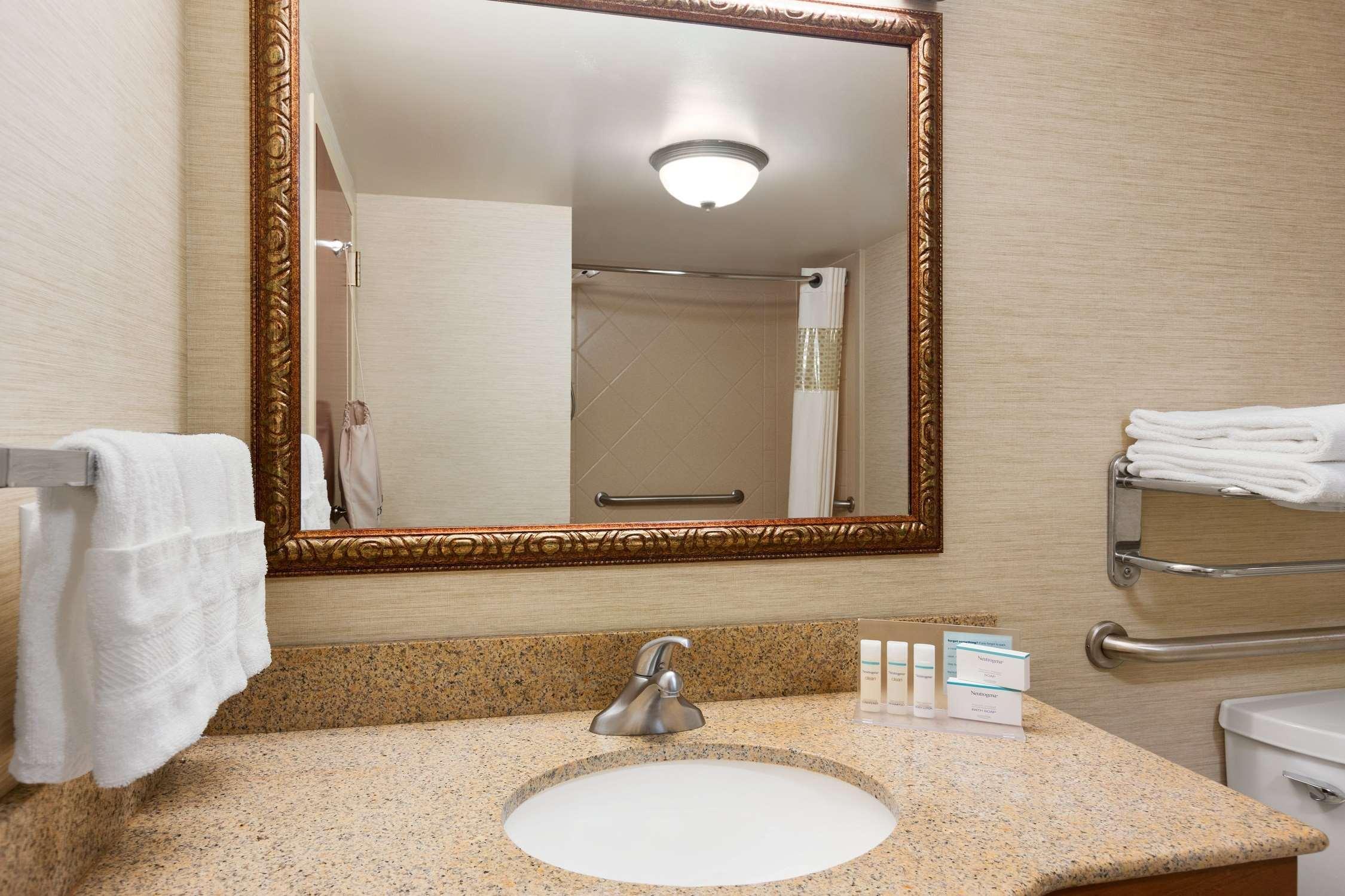 Hampton Inn & Suites Williamsburg Historic District Екстериор снимка